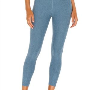 Beyond Yoga x Peloton Heathered Light Blue Caught in the Midi Leggings